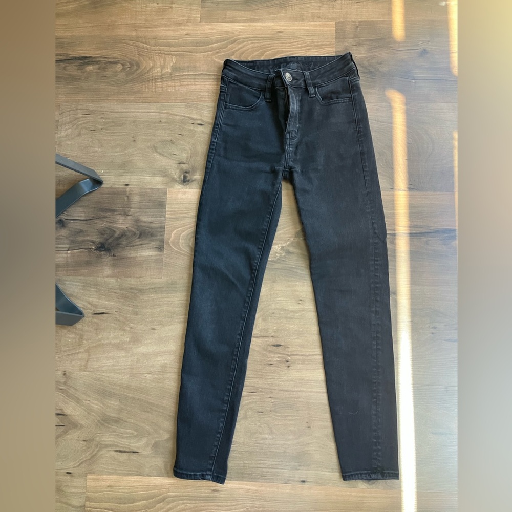American Eagle Hi-rise Black Jeans